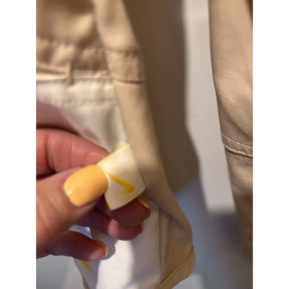 Nike Tan Jacket‎ Women's Size L Windbreaker